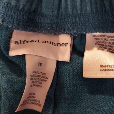 Women's Pants by Ruby Rd., Gloria Vanderbilt, Southern Lady and more (B3-BBL)