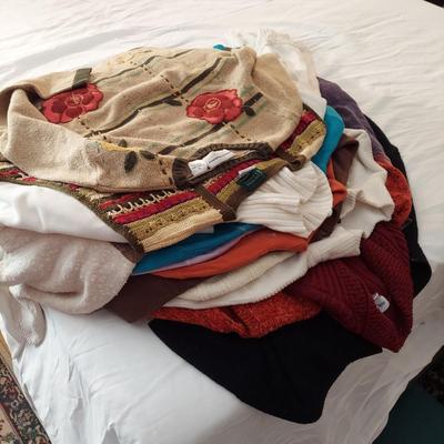 XL Sweaters by Southern Lady, Sag Harbor and More (B3-BBL)