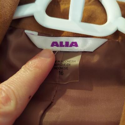 Large Tops and Jackets by Anne Klein, Chaps, Kim Rogers and more (B3-BBL)