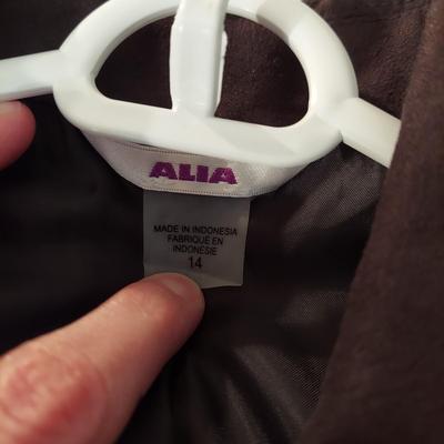 Large Tops and Jackets by Anne Klein, Chaps, Kim Rogers and more (B3-BBL)