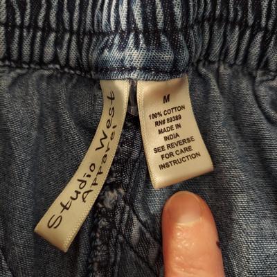 Alfred Dunner, Southern Lady and more Medium Tops and Sweaters (B3-BBL)