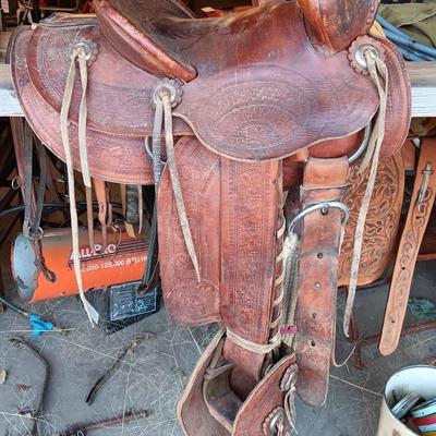 Antique Child's Saddle / Pony saddle