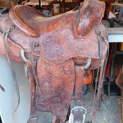 Antique Child's Saddle / Pony saddle