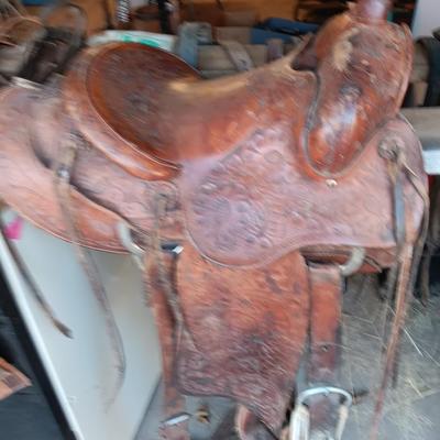 Antique Child's Saddle / Pony saddle
