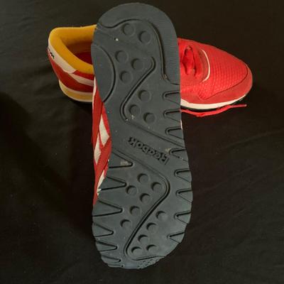 Size 7 Shoes by Crocs, Reebok, Keds and more (B3-BBL)