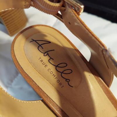 Size 7 Shoes by Crocs, Reebok, Keds and more (B3-BBL)