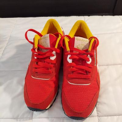 Size 7 Shoes by Crocs, Reebok, Keds and more (B3-BBL)