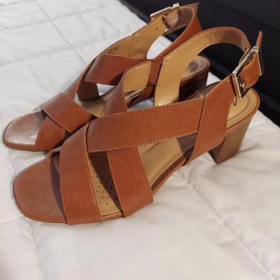 Size 7 Shoes by Crocs, Reebok, Keds and more (B3-BBL)