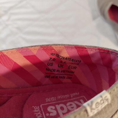 Size 7 Shoes by Crocs, Reebok, Keds and more (B3-BBL)