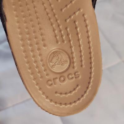 Size 7 Shoes by Crocs, Reebok, Keds and more (B3-BBL)