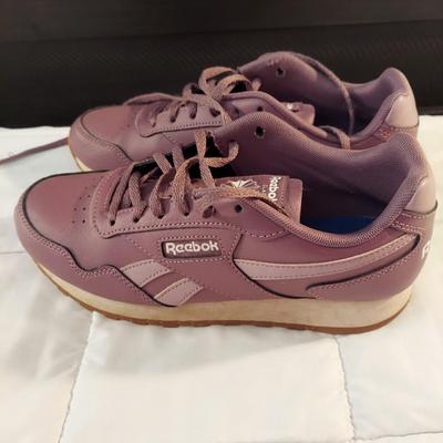 Size 7 Shoes by Crocs, Reebok, Keds and more (B3-BBL)