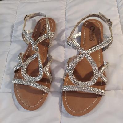 Size 7 Shoes by Crocs, Reebok, Keds and more (B3-BBL)