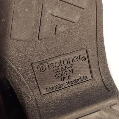 Size 7 Boots by Guess, Totes, Skechers and more (B3-BBL)