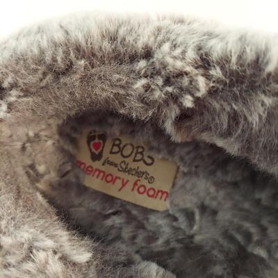 Size 7 Boots by Guess, Totes, Skechers and more (B3-BBL)