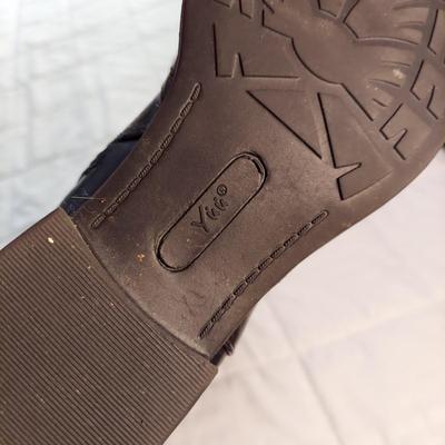 Size 7 Boots by Guess, Totes, Skechers and more (B3-BBL)