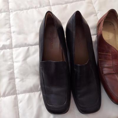 Size 7 Comfort Shoes by Clark's, Easy Spirit, Naturalizer and more (B3-BBL)