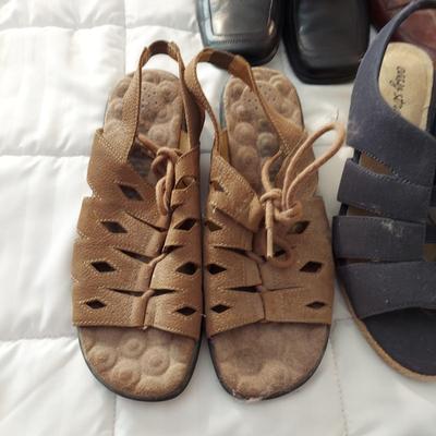 Size 7 Comfort Shoes by Clark's, Easy Spirit, Naturalizer and more (B3-BBL)