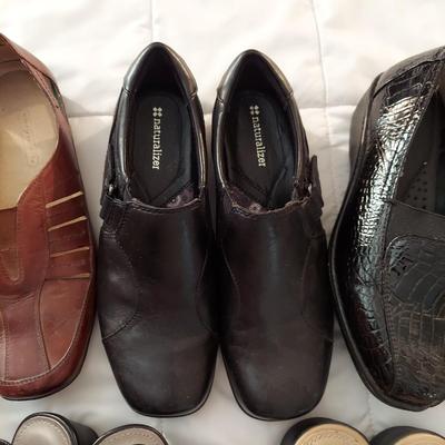 Size 7 Comfort Shoes by Clark's, Easy Spirit, Naturalizer and more (B3-BBL)