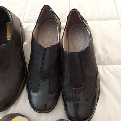 Size 7 Comfort Shoes by Clark's, Easy Spirit, Naturalizer and more (B3-BBL)