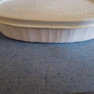 french white corningware dish w\lid