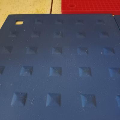 3 silicon trivet lot