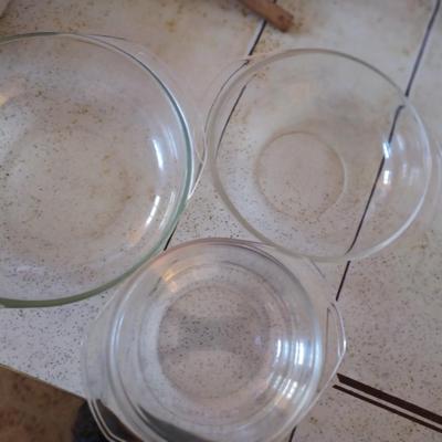4pc pyrex glass dishes