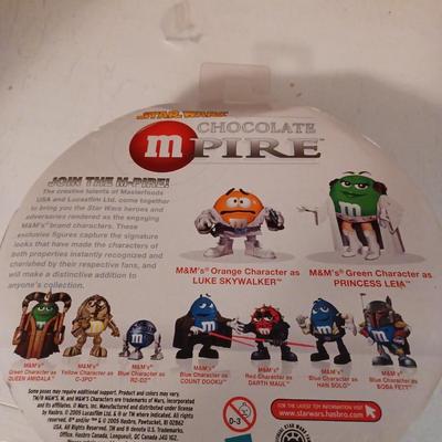 M&M Stars Figurines NIB