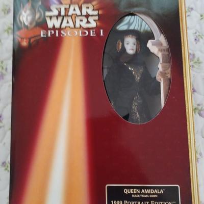 StarWars Queen Amedala NIB