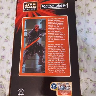 3 Star Wars figures NIB