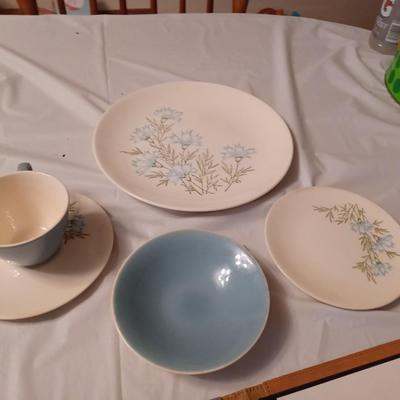 40pc Vintage Townhouse Ironstone Blue Floral