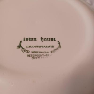 40pc Vintage Townhouse Ironstone Blue Floral