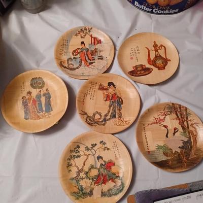 6 bamboo plates
