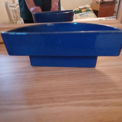 Ceramic halfmoon blue dish