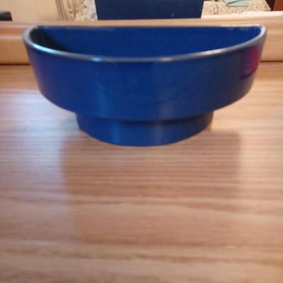 Ceramic halfmoon blue dish