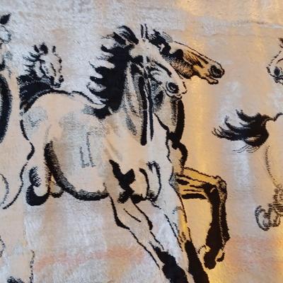 Vintage velvet wall rug tapestry romantic HORSES