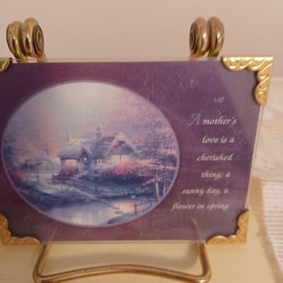 2 small Mom pictures