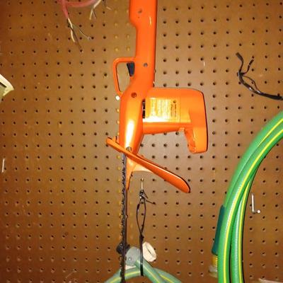 Black & Decker Hedge Trimmer