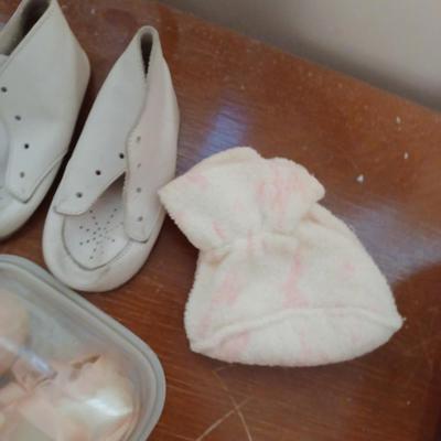 Baby shoe lot