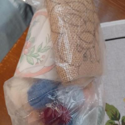 Loom and bead craft lot