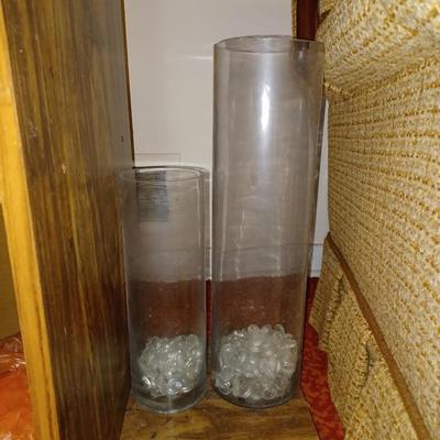 2 vases w\ stones