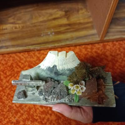 Mt. Fuji desktop ornament