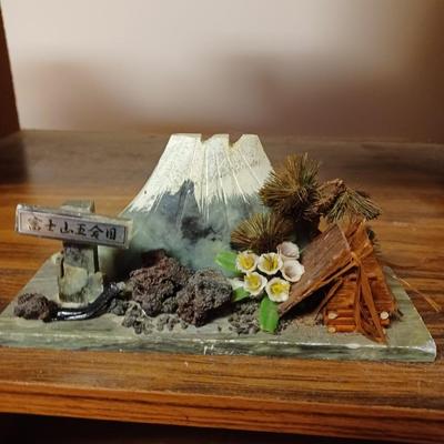 Mt. Fuji desktop ornament