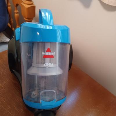 Bissel Zing w/ attachments