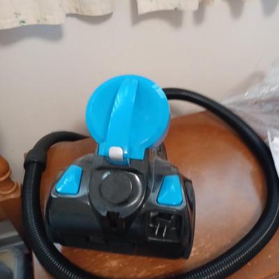 Bissel Zing w/ attachments