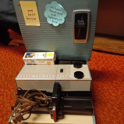 Vintage Eastman Kodak Model 1 Slide Projector