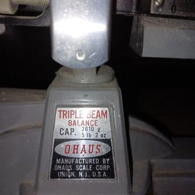 Ohaus Triple Beam Balance Scale 2610g Capacity