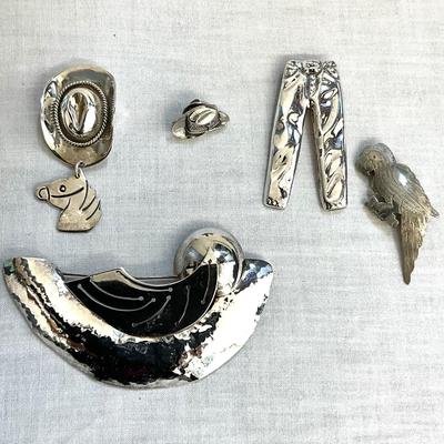 1050 Italian Mexico Hat with Horse, Pants, Bird and more