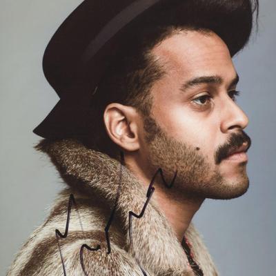 Twin Shadow signed musician photo