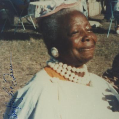 Gone With The Wind Butterfly McQueen signed photo. GFA Authenticated