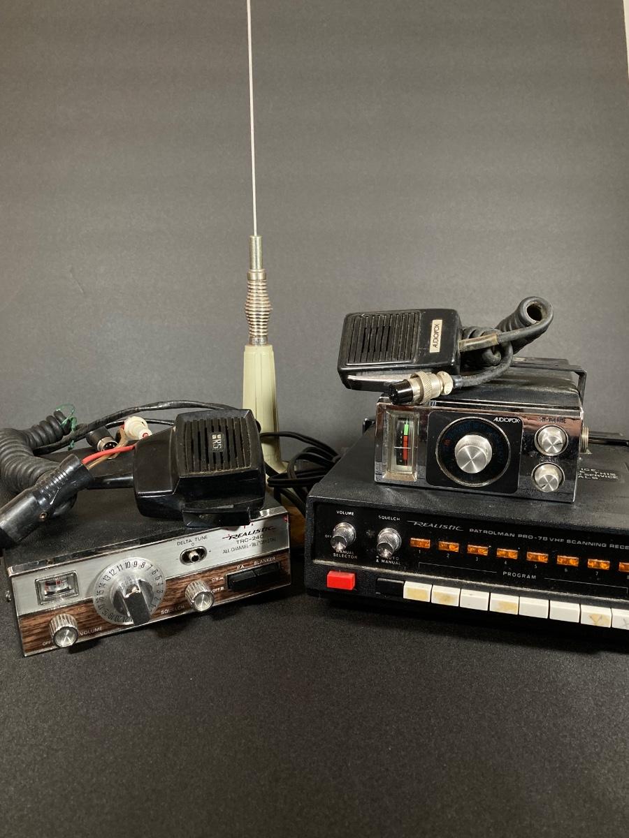LOT 41J Vintage Citizens Band (CB) Radios, Scanner, Radio Shack